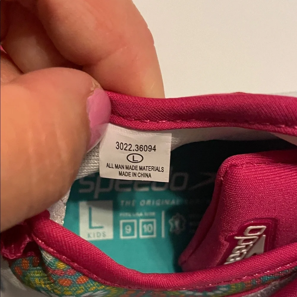 Speedo Toddler Girl Size L(9-10) Pink Shore Explorer Rainbow Dot Water Shoes